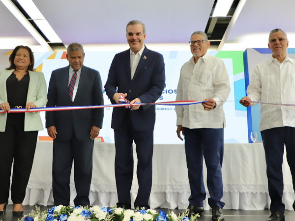 Presidente Abinader deja en funcionamiento “Punto GOB Expreso” en beneficio de más de 700,000 ciudadanos de SDE