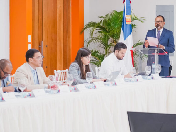 Consultor jurídico afirma el presidente Abinader no impondrá reforma constitucional sin comprensión y aval de actores políticos