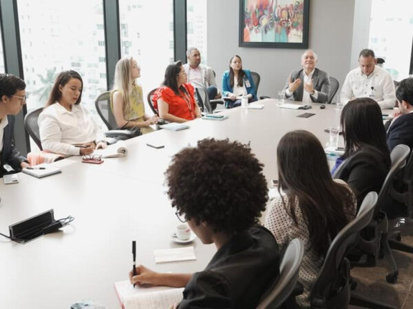 Gobierno busca reducir tiempos para la adquisición de viviendas Plan Familia Feliz