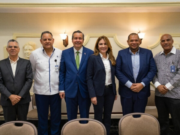 Comisión Técnica, Medio Ambiente y BID analizan cierre progresivo del vertedero Duquesa de tres a cinco años