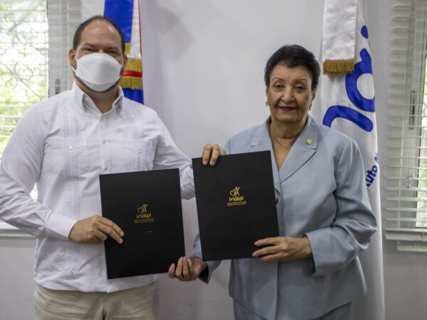 INAIPI firma convenio con CORAAMOCA para ampliar servicios y garantizar agua potable en CAIPI y CAFI