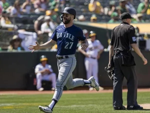 Los Marineros de Seattle rompieron juego sin hit a Frankie Montas