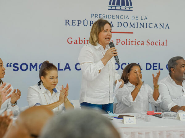 Programas del Gobierno impactan a más de 8 mil familias a través del Plan Social