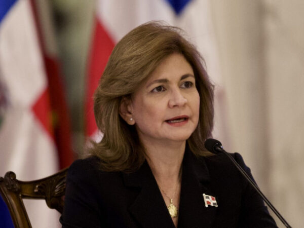 Vicepresidenta Raquel Peña queda a cargo provisionalmente del Ministerio de Medio Ambiente