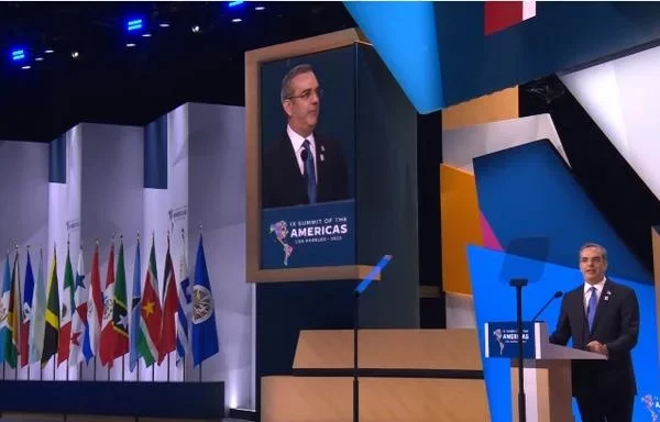 Abinader llama a la comunidad internacional asumir mayor compromiso