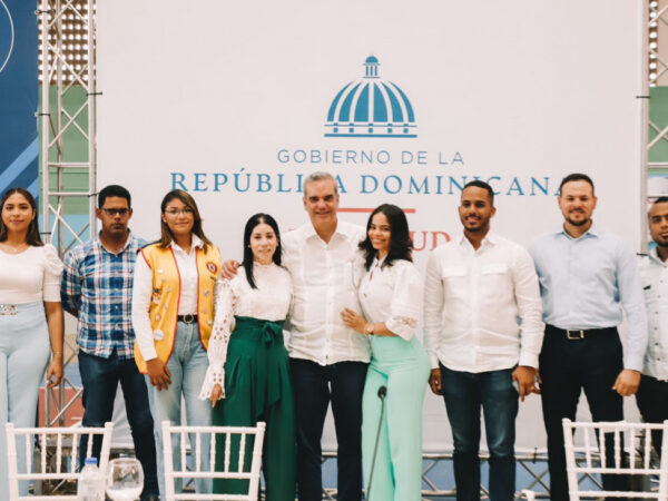Presidente Abinader resalta posibilidades para la juventud emprendedora de Valverde