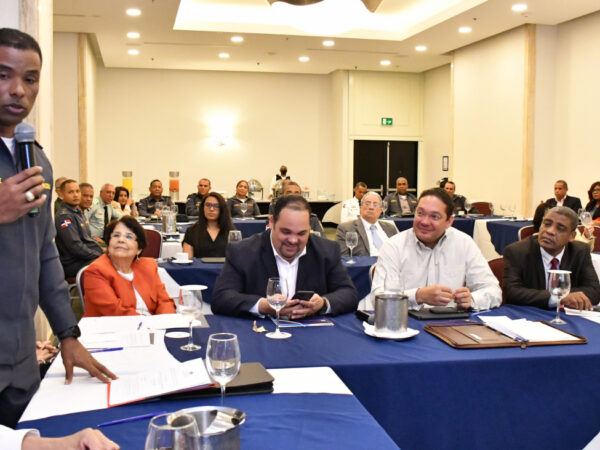 Autoridades del Instituto Policial respaldan la reforma educativa y la definen como trascendental