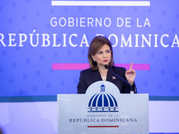 Vicepresidenta destaca clima favorable de inversión del país ante cuerpo diplomático
