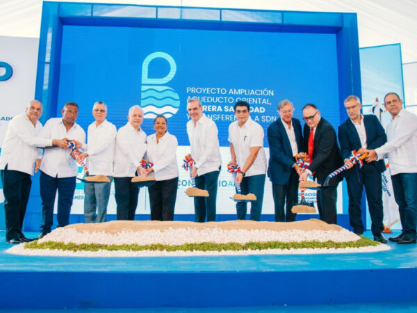 Presidente Abinader deja iniciada ampliación del Acueducto Barrera de Salinidad con una inversión de USD 142 millones