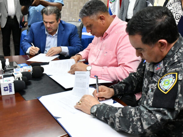 Policía Nacional recibirá descuentos en tiendas y supermercados desde el próximo mes de septiembre