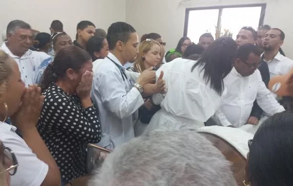 Durante velatorio de joven Dabel Zapata, en Dajabon claman claman porque se haga justicia