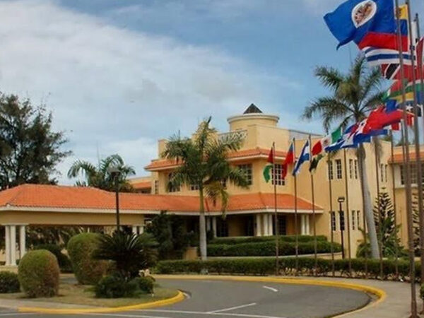 Ministerio de Relaciones Exteriores afirma son falsas recientes informaciones sobre la participación del país en la OEA