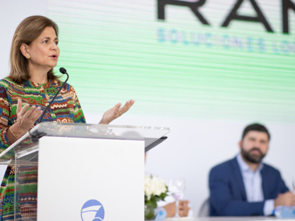 Vicepresidenta Raquel Peña dice que la misión del Gobierno es convertir a RD en el hub logístico de la región