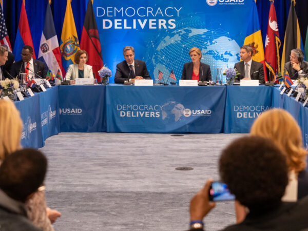 Alianza para el Desarrollo en Democracia y EE. UU. avanzan en acuerdos sobre comercio y cooperación