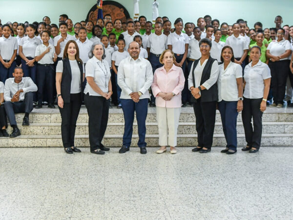 Dirección General de Impuestos Internos celebra el “Día Escolar de la Cultura Tributaria 2022”