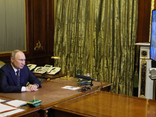 Presidente ruso, Vladimir Putin amenaza a Ucranea con respuesta dura si se producen ataques