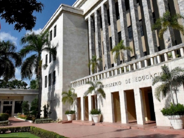 MINERD informa Consejo Nacional de Educación aprueba producir libros de textos y materiales para enseñanza