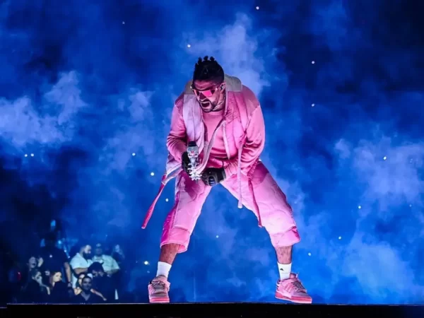 Presidente de México pide a Bad Bunny dar concierto gratis tras caos en las entradas