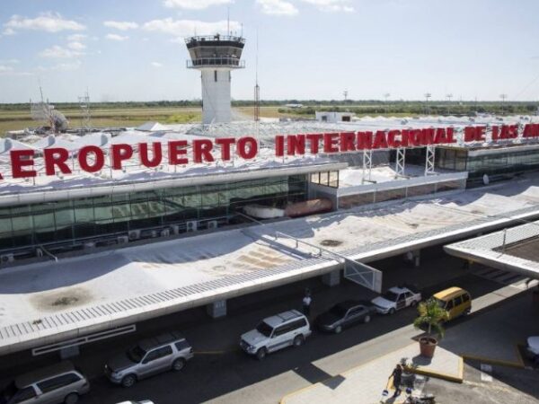 Al menos cinco vuelos suspendidos en Aeropuerto Las Amèricas por tormenta invernal Elliot