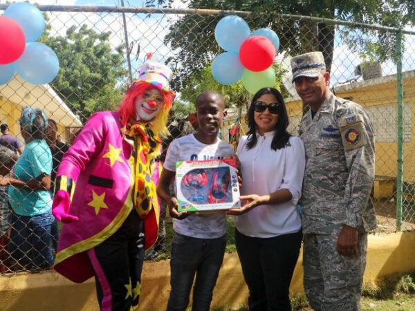 Comandancia general de la FARD realiza operativo mèdico en sector el sector el Bonito