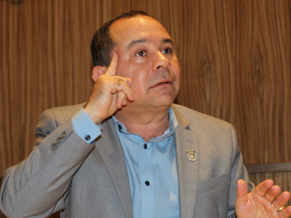 Regidor Franklin Marte del PRM se queja por dejadez de funcionarios del Alcalde Manuel Jimènez