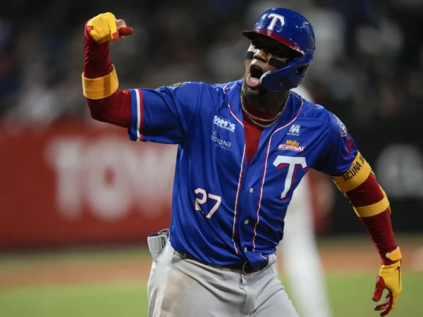 Acuña Jr. anunció su retiro de la LVBP en pleno Juego 2 de la final