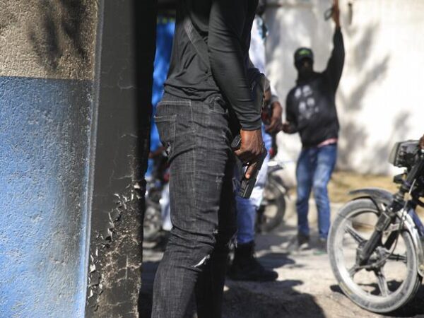 Bahamas ordena el retiro de su personal diplomàtico ante estado de violencia en Haiti