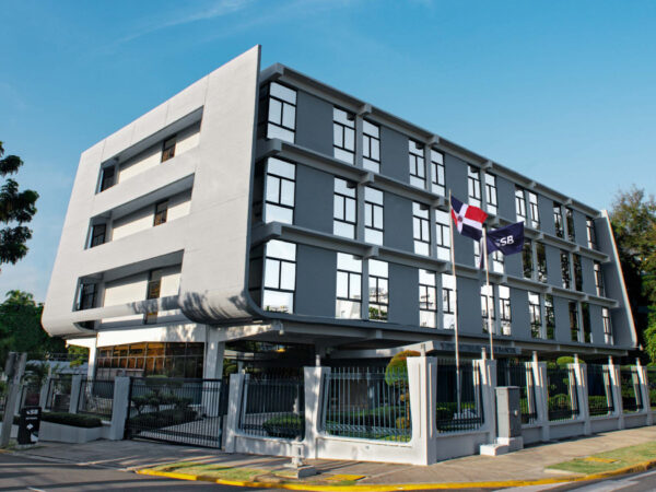 Superintendencia de Bancos informa activos de la banca crecieron 8.81% durante 2022