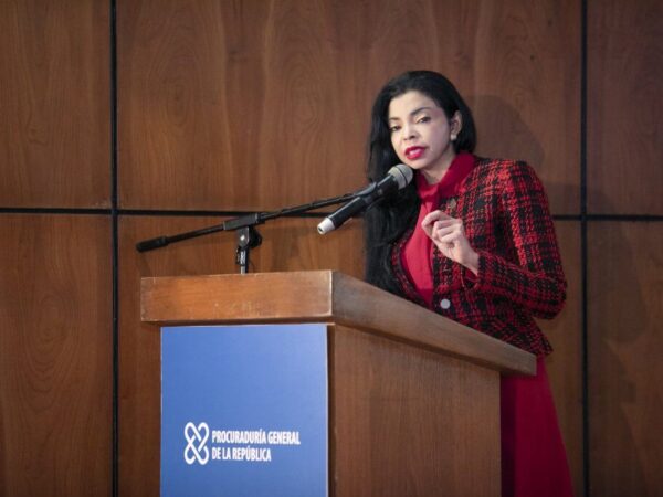 Yeni Berenice Reynoso dice Juez tambièn tiene sospecha de fugo de Jean Alain Rodrìguez