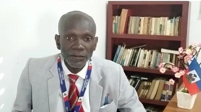 Lìder haitiano denuncia que tres de sus compatriotas estàn desaparecidos en derrumbe edificio en la Vega
