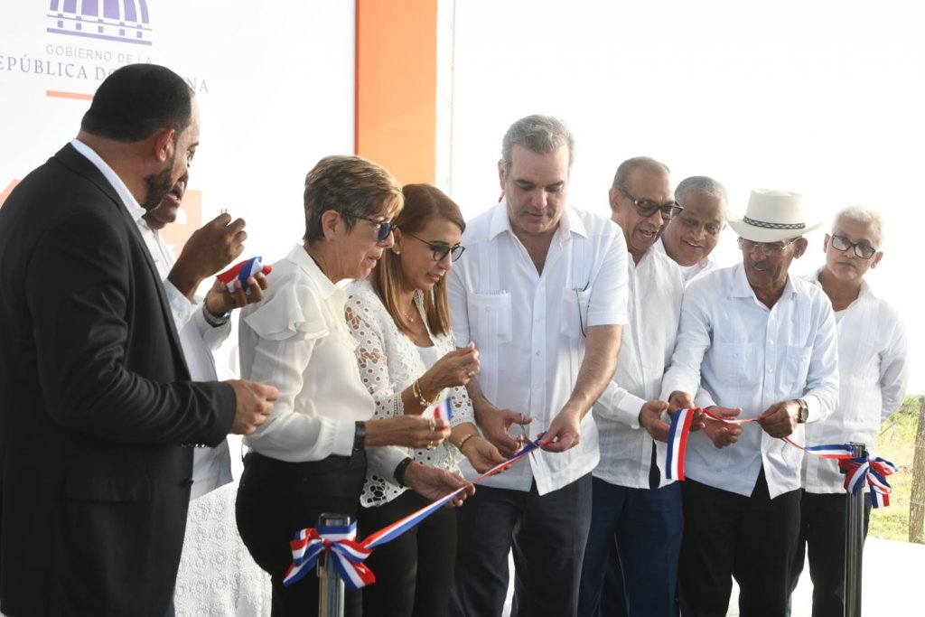 Presidente Abinader dice: hasta el dìa de hoy hemos entregado ocho obras a la provincia de Puerto Plata
