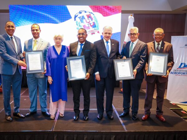 Departamento Aeroportuario recibe certificaciones ISO- 9001 del Sistema de Gestiòn de Calidad