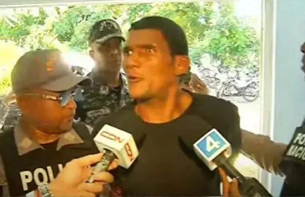 Policìa Nacional apresa limpiavidrio que habìa agredido a joven conductora