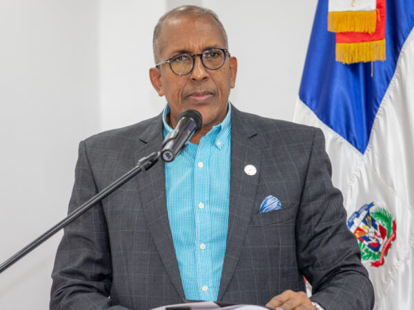 Contralor instruye a personal unidad de auditoria interna a eficientizar labores de control en las instituciones