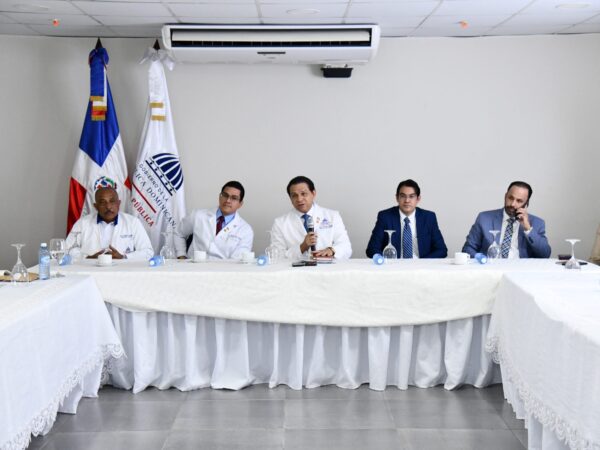 Salud Publica aboga por provisiòn de medicamentos de altos costos a màs pacientes por parte de las ARS