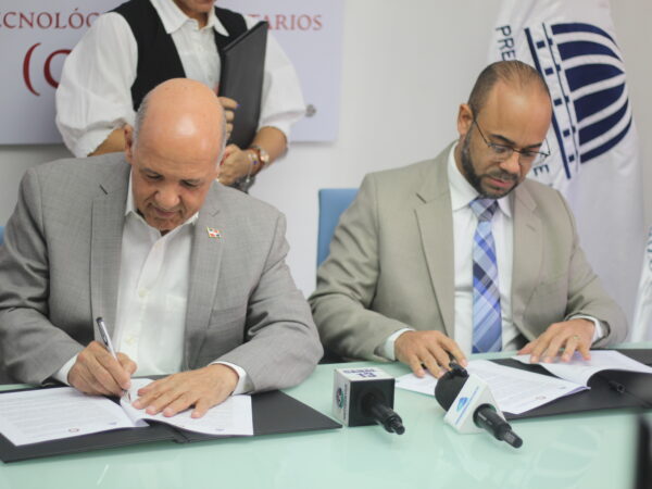 Suscriben acuerdo que beneficiaran a jòvenes de las provincias del Sur del paìs.