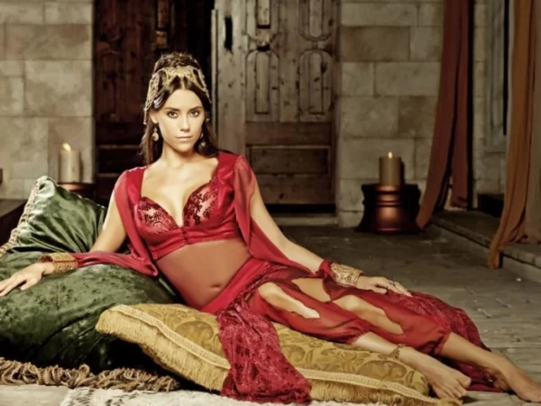 La actriz turca Cansu Dere està desaparecida luego del terremoto ocurrido el 6 de febrero en Turquìa