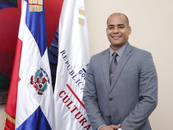 MINC designa a Rey Andújar como encargado de la oficina en Nueva York de la Dirección de Cultura Dominicana en el Exterior