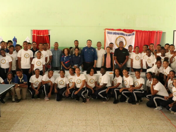 INEFI imparte charla “Formación en valores e importancia del deporte” en Bayaguana