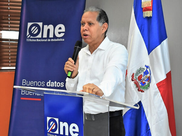 Ministerio de Economía imparte taller sobre la Ley de Ordenamiento Territorial a técnicos de la ONE