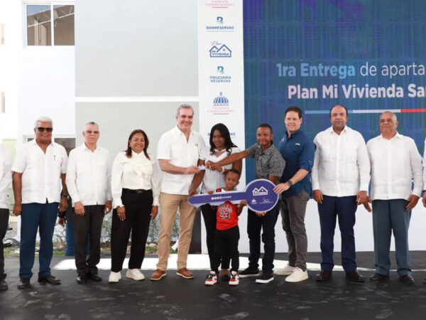 Presidente Abinader entrega 500 nuevos apartamentos en primera etapa del proyecto habitacional Mi Vivienda Feliz en San Luis