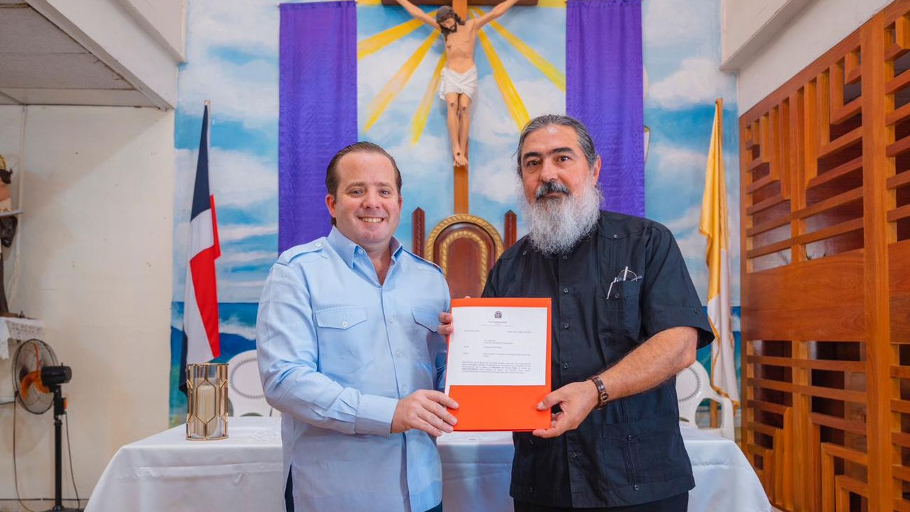 Ministro José Paliza entrega aportes por más de RD 58 millones en Puerto Plata