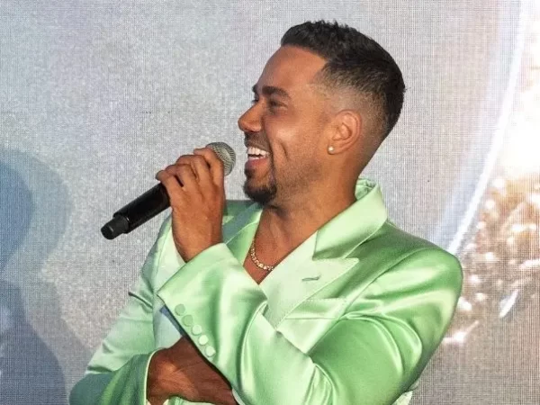 Le prohíben a Romeo Santos el tema “La Suegra”