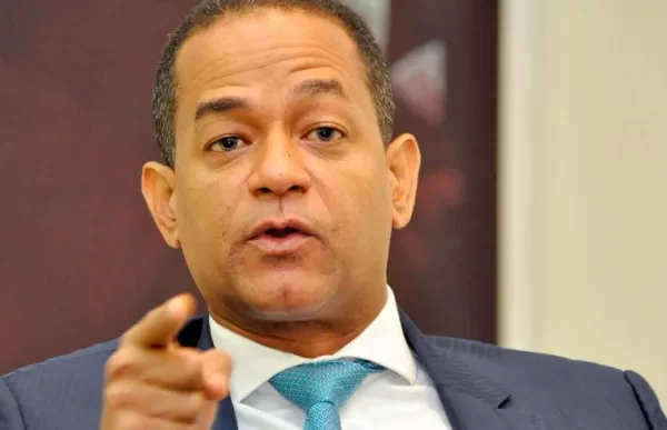 Exsenador de Santiago Julio Cèsar Valentìn dice que su campaña recibiò los fondos enviados por el PLD