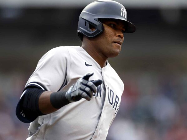 Cordero supera a tres leyendas Yankees para imponer un récord