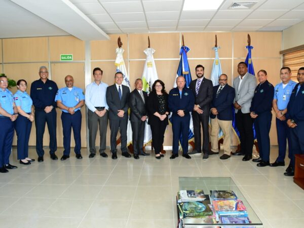 La TSA realiza visita de inspecciòn a los aeropuertos dominicanos