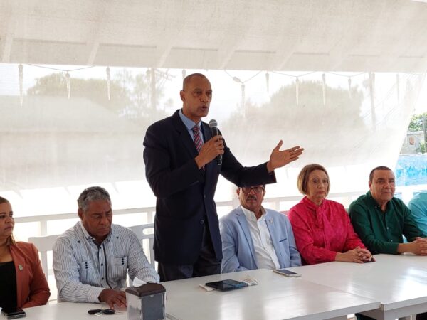 El expresidente Leonel Fernàndez visitarà San Pedro de Macorìs el pròximo domingo