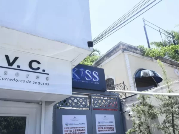 Cierran discoteca tras muerte de joven durante un atraco