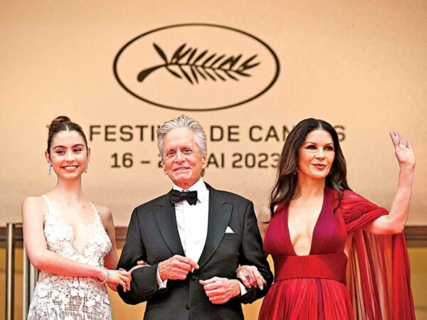 Actor Michael Douglas dice el Òscar le permitiò salir de la sombra de su padre