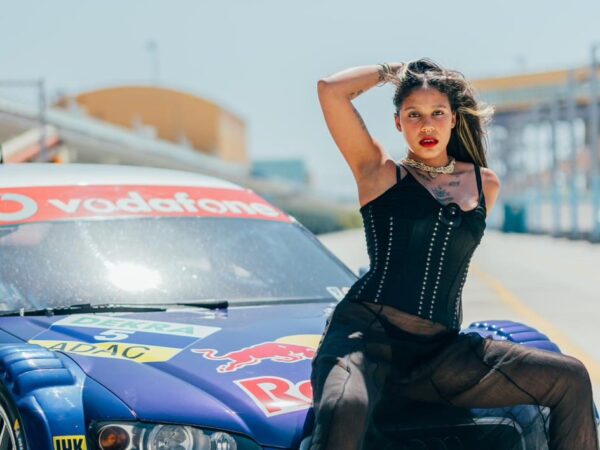 Cantante Tokischa estuvo presente en el torneo N16 Racing Celebrity de la Red Bull